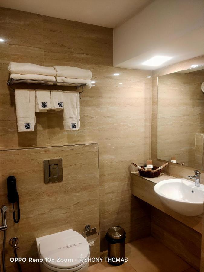 Agincourt Kuttikkanam Hotel Pirmed Ngoại thất bức ảnh